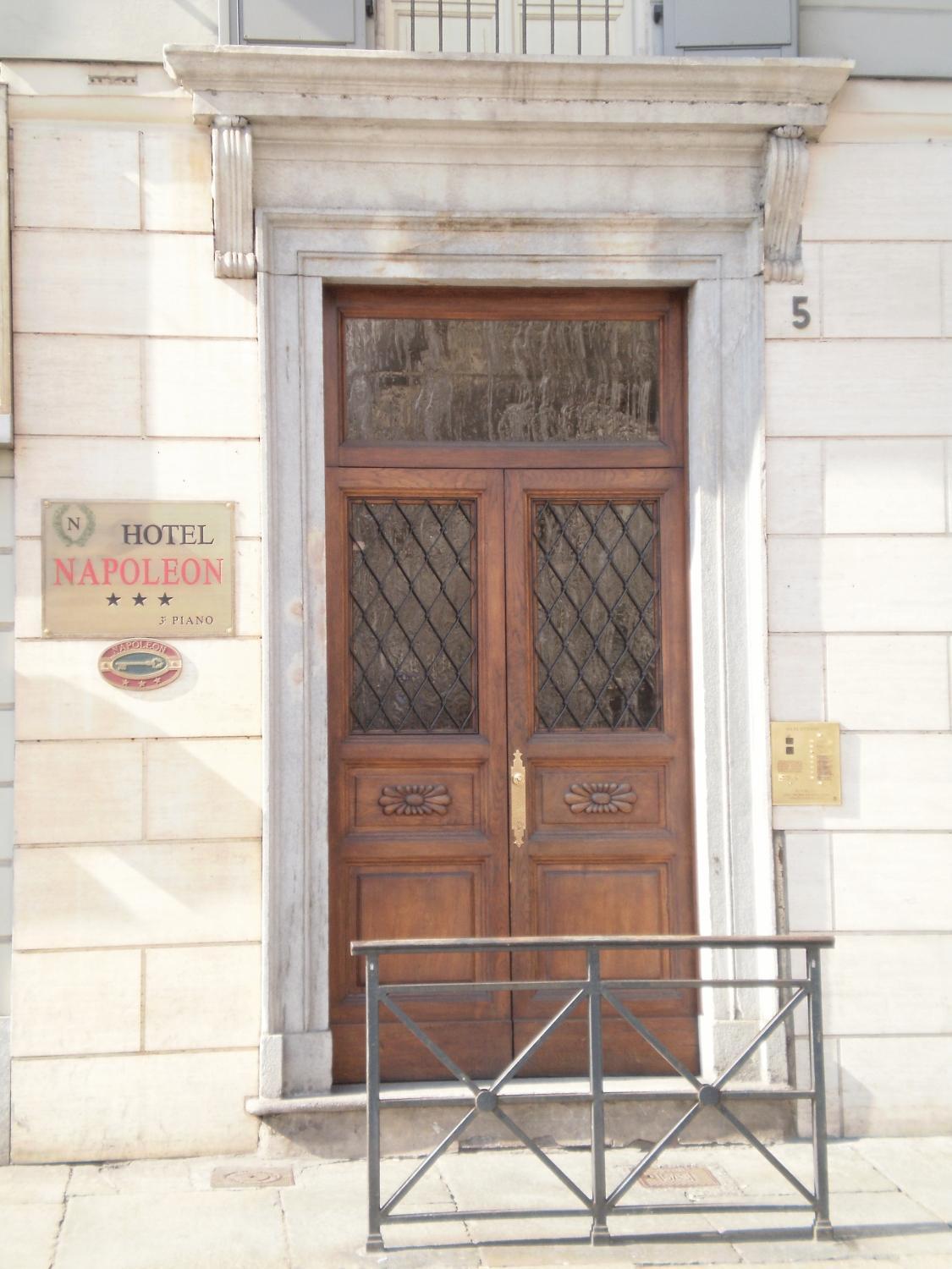 Affittacamere Maison Napoleon Торино Екстериор снимка